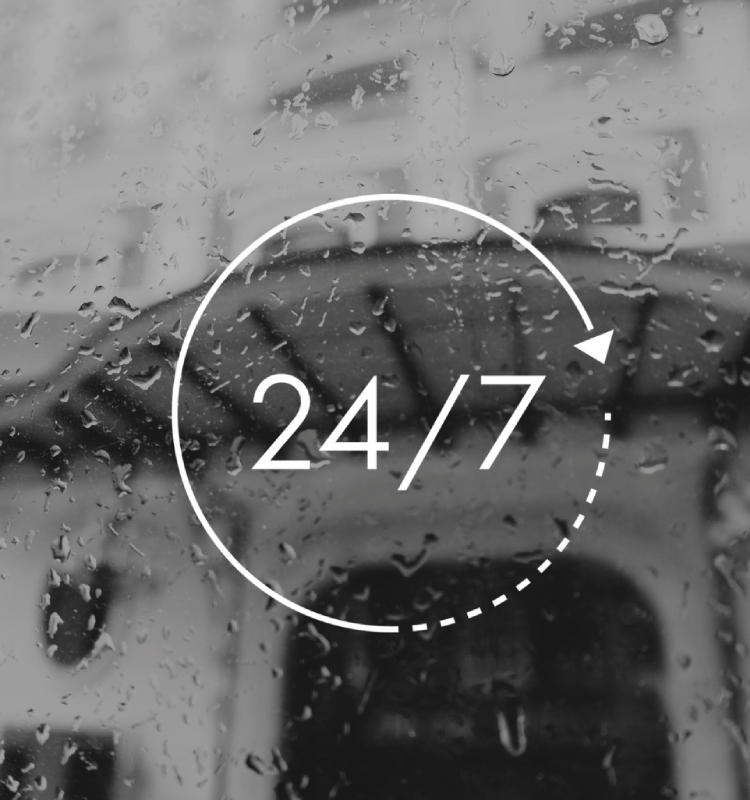 E-commerce operations center